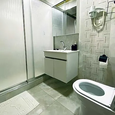 Oezsefa Hotel 3*