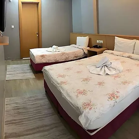 Hotel Oezsefa 3*